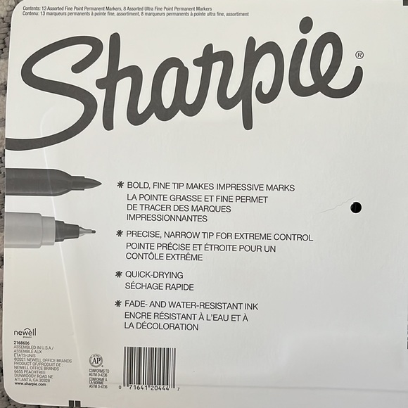 Set of 2 Sharpie Permanent Markers Fine and Ultra-Fine Points Assorted 21 Count - Picture 5 of 5